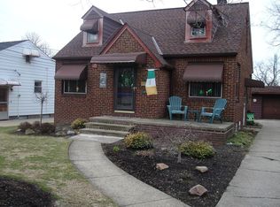 4526 W 210th St, Fairview Park, OH 44126