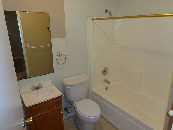 5th image of 850 E Home Ave