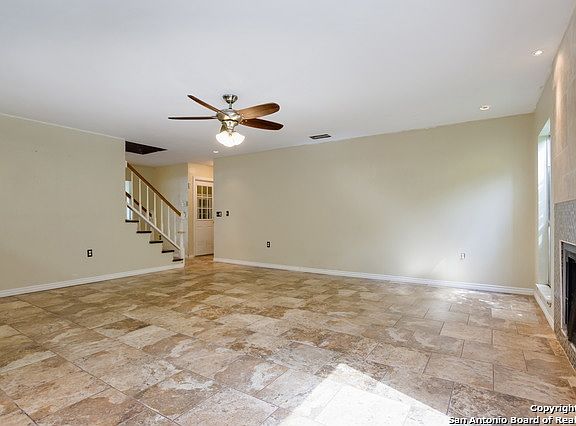 4th image of 7918 Valley Trails St