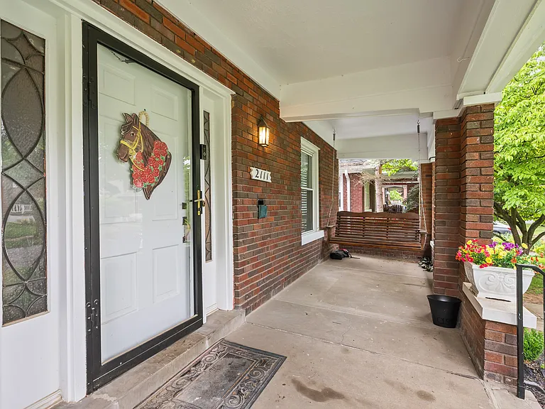 2111 Lowell Ave — Photo 6