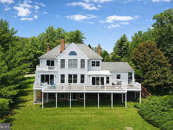 3rd image of 2011 Highland Ridge Dr