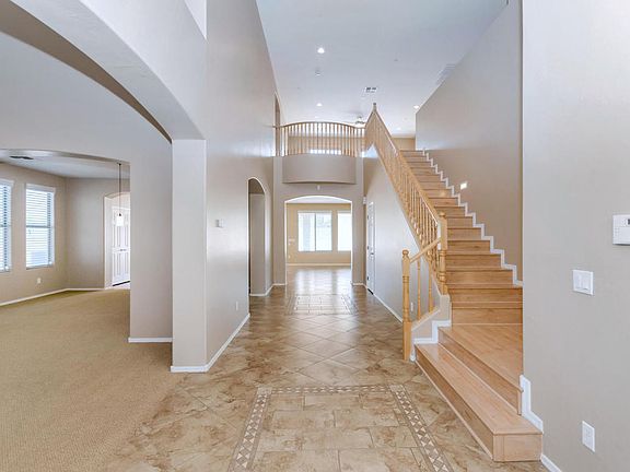 4th image of 15880 W Christy Dr