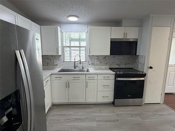 2nd image of 2646 Einwood Dr