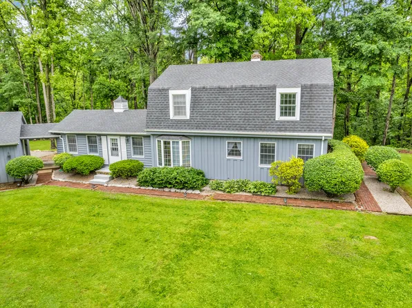 90 Woodland Hts, Greencastle, IN 46135