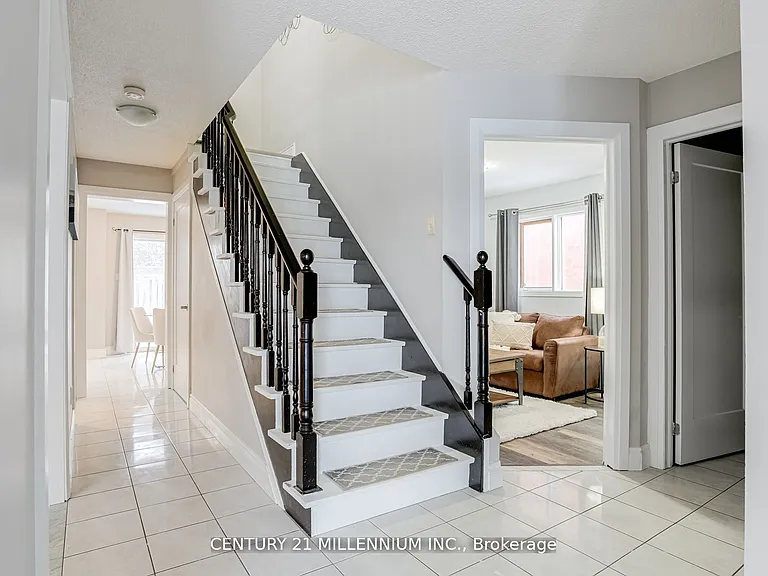 239 Lisa Marie Dr — Photo 3