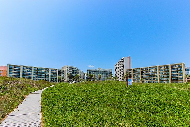 1st image of 402 Padre Blvd