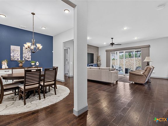 4th image of 908 Dancing Oak Ln