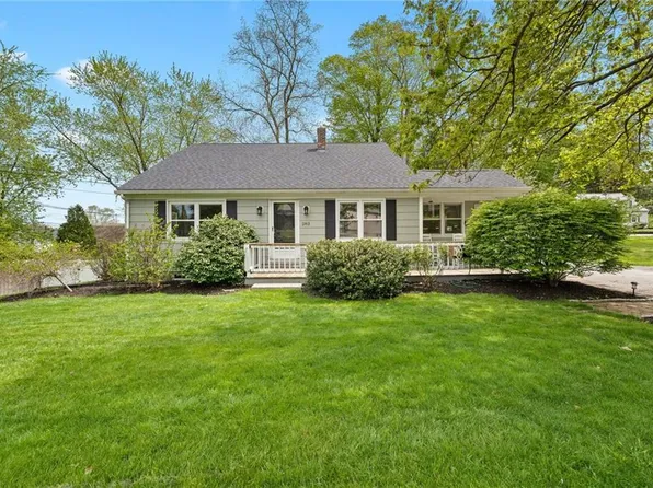 283 Old County Rd, Smithfield, RI 02917