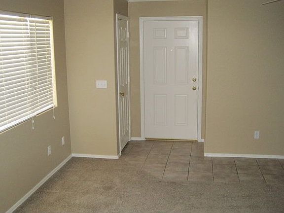 4th image of 76 E Lupine Pl
