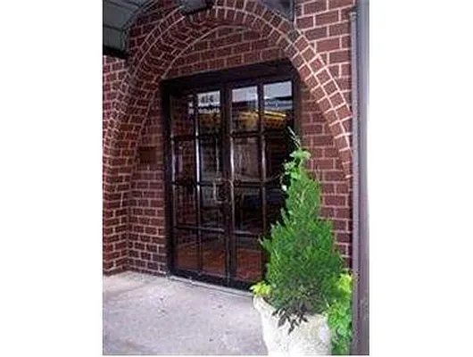 Sold by Douglas Elliman | media 41