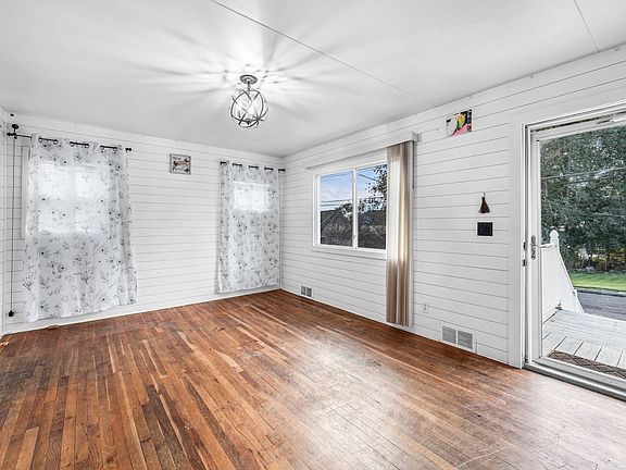 4th image of 66 Hillside Ave