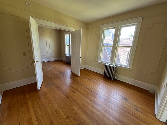 2nd image of 25 Hammersley Ave APT 10