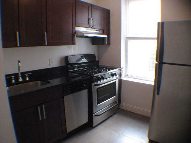 1st image of 3049 Crescent St APT H4d1
