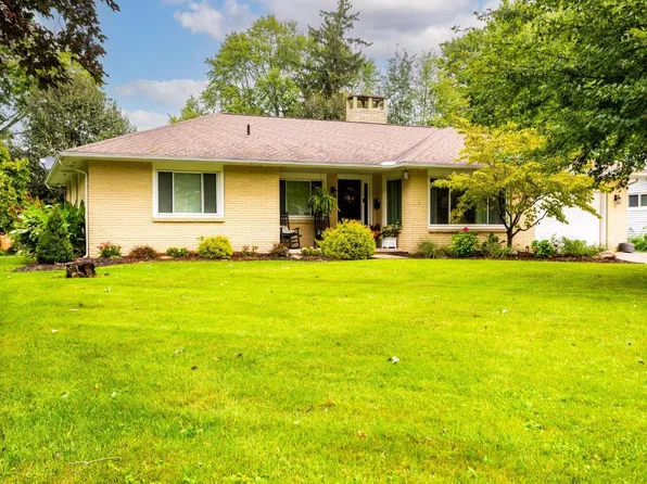 6 Woodward Dr, Norwalk, OH 44857