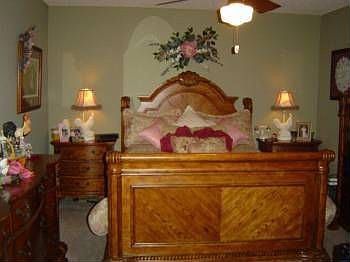 4th image of 104 Country Club Dr