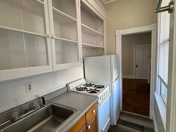4th image of 542 County Street 17507917