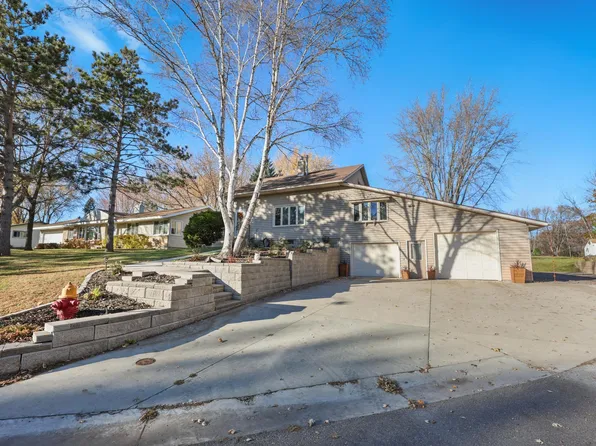 1 Skyview Dr, Sauk Rapids, MN 56379