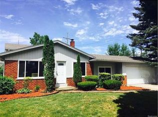 32931 Rosenbusch Dr, Warren, MI 48088