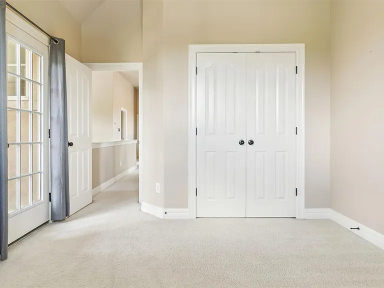 15528 Interlachen Dr — Photo 33