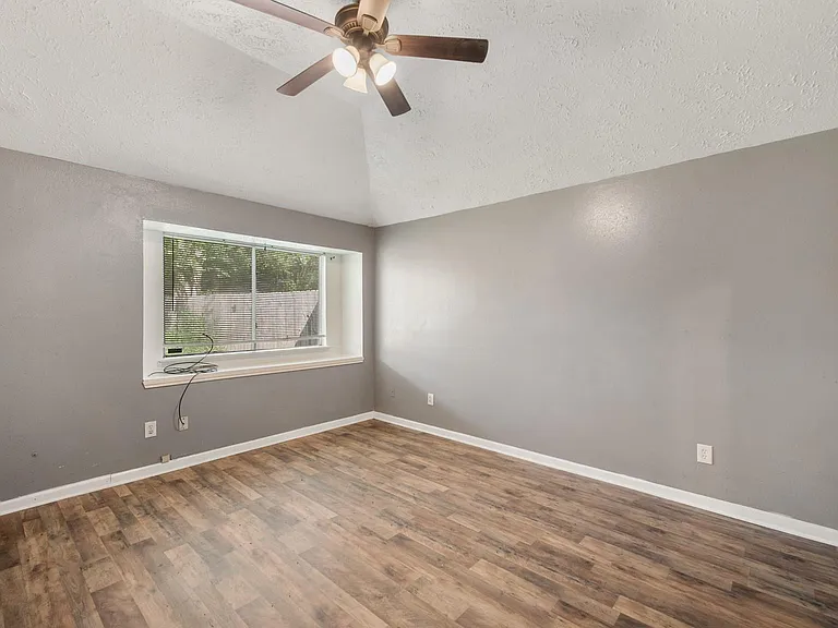 2012 Sandy Knoll Dr — Photo 11