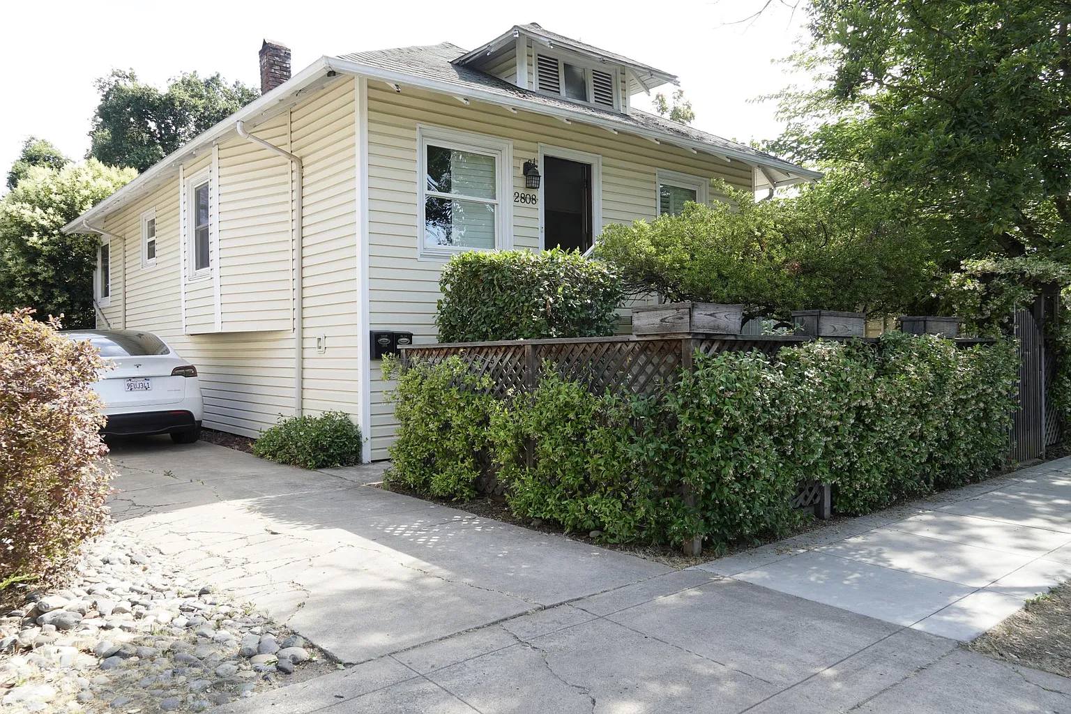 2808 4th Ave photo 1