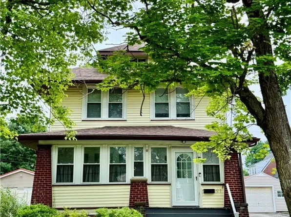 91 Wick Ave, Hermitage, PA 16148