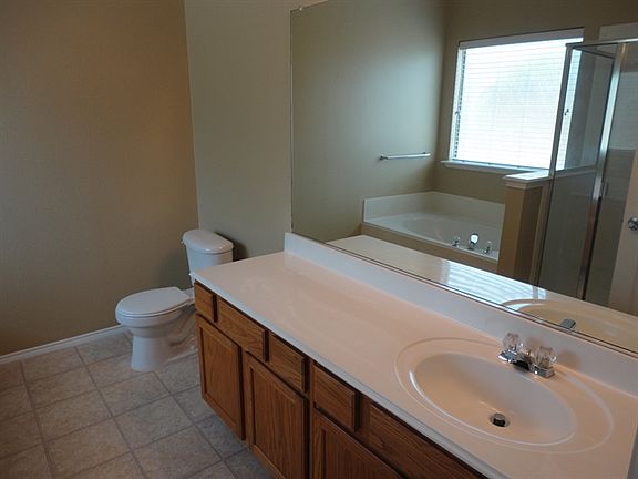 5th image of 1500 Glencairn Ln #0