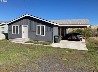 826 SE 10th St, Pendleton, OR 97801