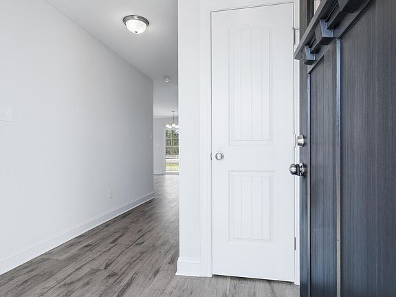 4th image of 500 Kiowa Way