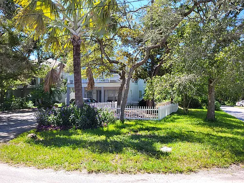 2501 Hydrangea St #1 Photo 1
