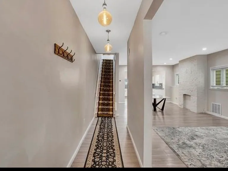 1849 Middle St — Photo 16