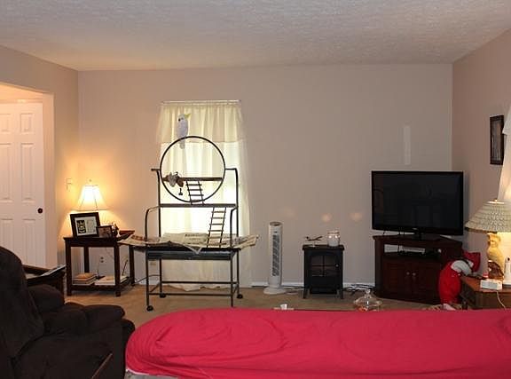 5th image of 1574 Englewood Pl