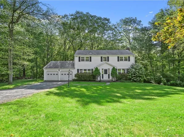 110 Fresh Meadow Drive, Trumbull, CT 06611
