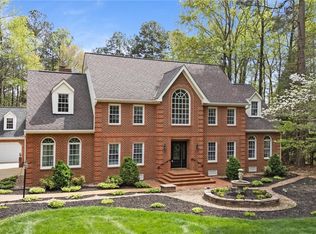 6007 Country Walk Rd, Midlothian, VA 23112