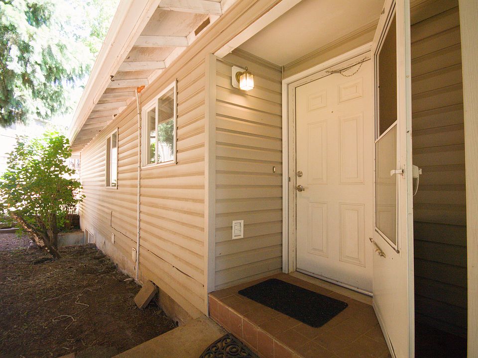 1st image of 1819 Skyline Ct S