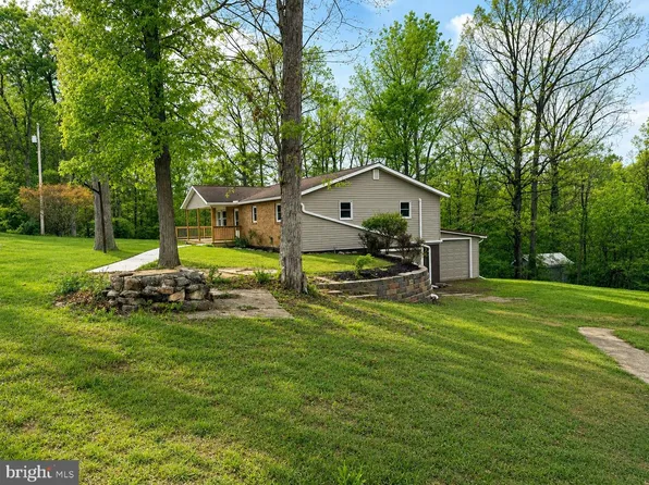 2111 Black Oak Rd, Warfordsburg, PA 17267