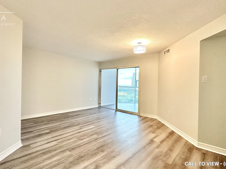 705 King St W #1501