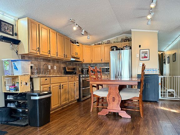 5th image of 14 Partridge Ln