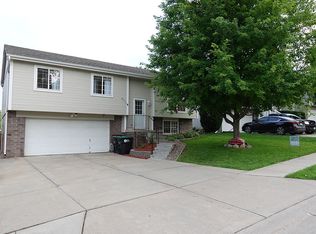 11703 Mary St, Omaha, NE 68164