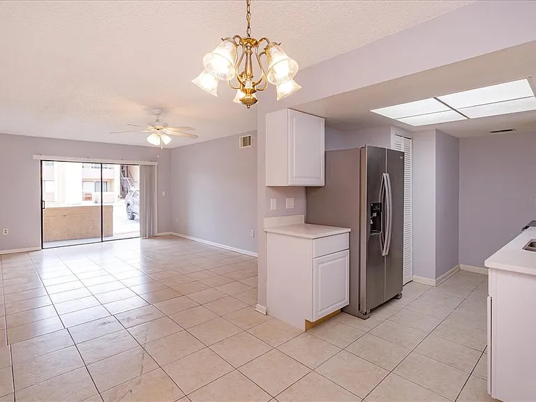 5013 Vineland Rd #108 — Photo 6