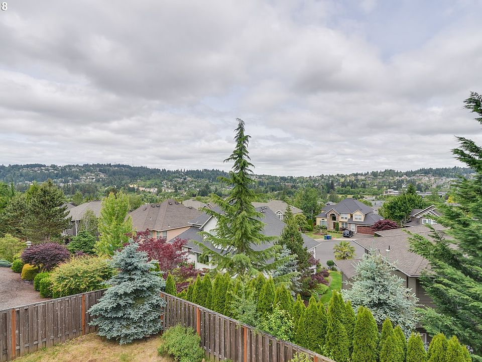 2nd image of 11098 SE Rimrock Dr