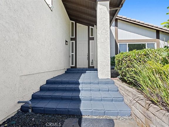 3rd image of 11513 Pala Mesa Dr