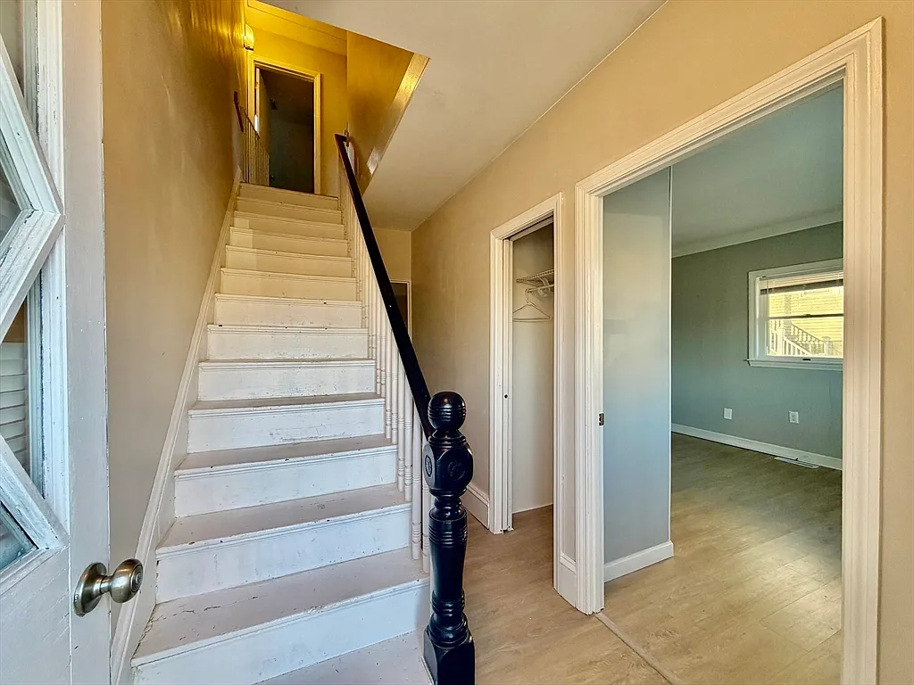 Building Photo - 21 Storrs Ave #1