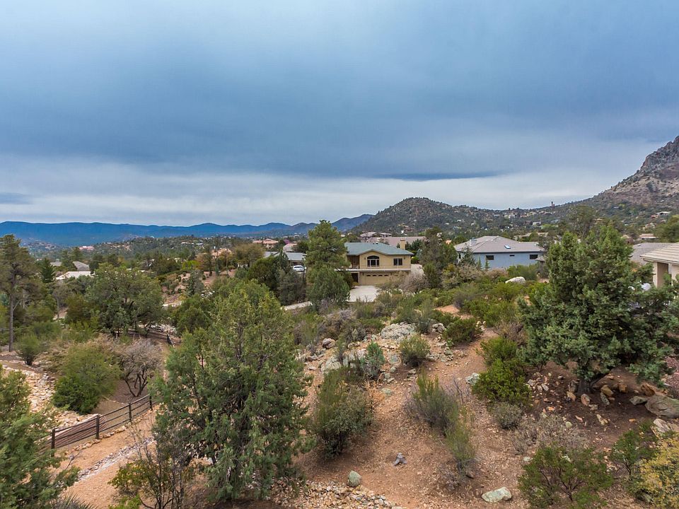 2nd image of 1361 Sierry Peaks Dr