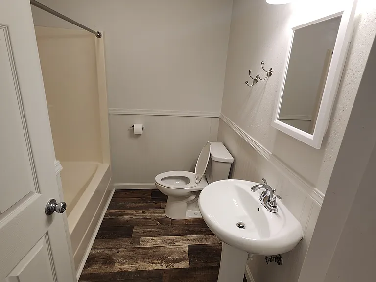 615 S Lucas Ave #1 — Photo 17