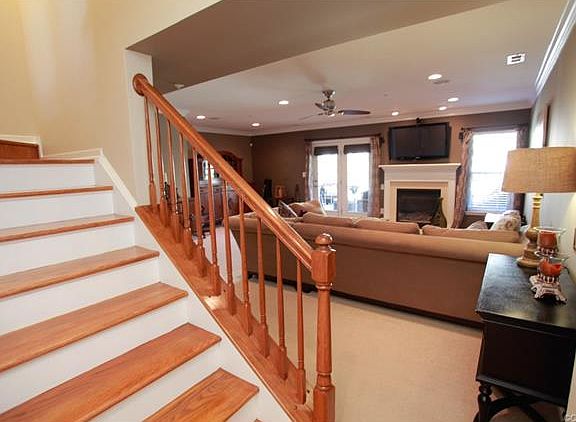 5th image of 2914 Murano Way