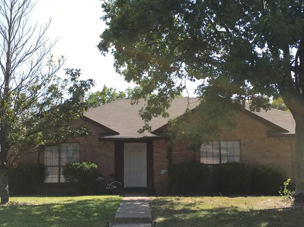 2217 Crestview Ln, Rowlett, TX 75088