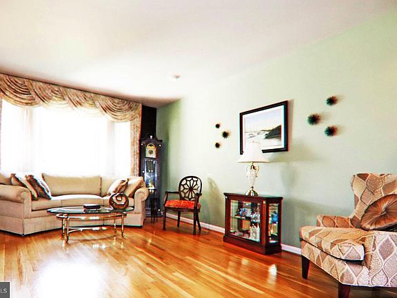 4th image of 7110 Antock Pl