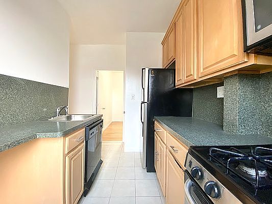 2nd image of 21-37 33rd St #3