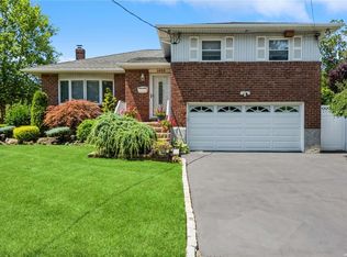 1420 Oakfield Ave, Wantagh, NY 11793